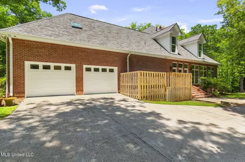 Exterior - 169 Pine Hill Dr, Brandon, MS 39047 photo 20 of 26