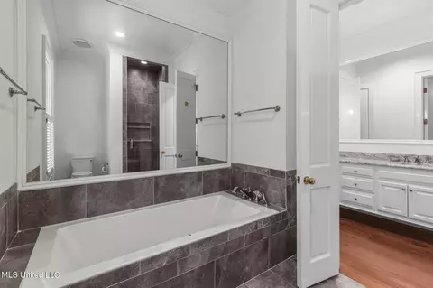 Bath - 169 Pine Hill Dr, Brandon, MS 39047 photo 8 of 12