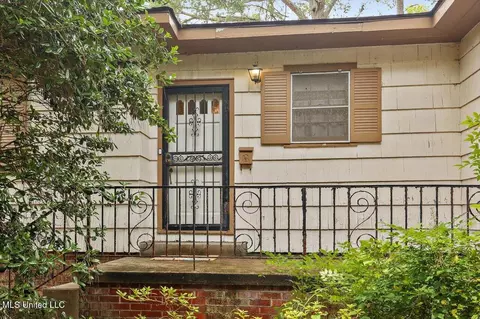 Exterior - 1032 Meadowbrook Rd, Jackson, MS 39206 photo 3 of 8