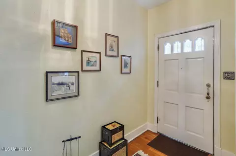 Entry Way - 1032 Meadowbrook Rd, Jackson, MS 39206 photo 1 of 1