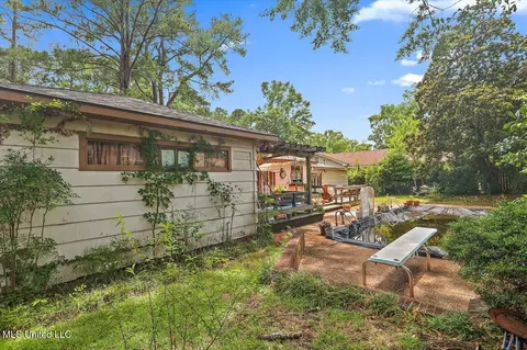 Exterior - 1032 Meadowbrook Rd, Jackson, MS 39206 photo 8 of 8