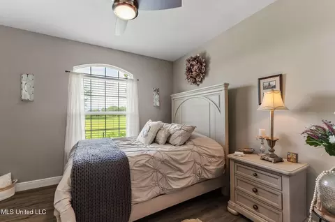 Bedroom - 1223 Weeks Rd, Lucedale, MS 39452 photo 4 of 5