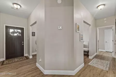 Entry Way - 1223 Weeks Rd, Lucedale, MS 39452 photo 1 of 2
