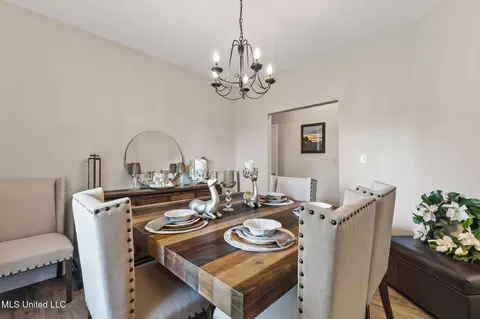 Dining - 1223 Weeks Rd, Lucedale, MS 39452 photo 1 of 2