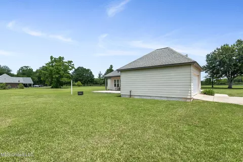 Exterior - 1223 Weeks Rd, Lucedale, MS 39452 photo 10 of 14