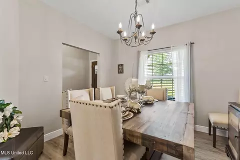 Dining - 1223 Weeks Rd, Lucedale, MS 39452 photo 2 of 2