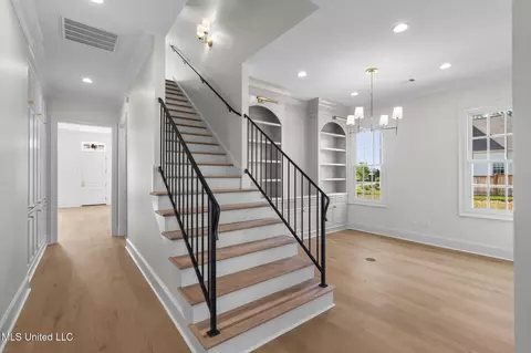 Entry Way - 110 Commonwealth Dr, Madison, MS 39110 photo 3 of 9