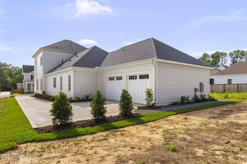 Exterior - 110 Commonwealth Dr, Madison, MS 39110 photo 13 of 15