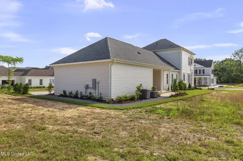 Exterior - 110 Commonwealth Dr, Madison, MS 39110 photo 12 of 15