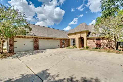 Exterior - 147 Grayhawk Dr, Madison, MS 39110 photo 9 of 10