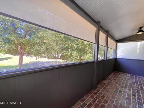 Exterior - 291 Highpoint Dr #291, Diamondhead, MS 39525 photo 3 of 6