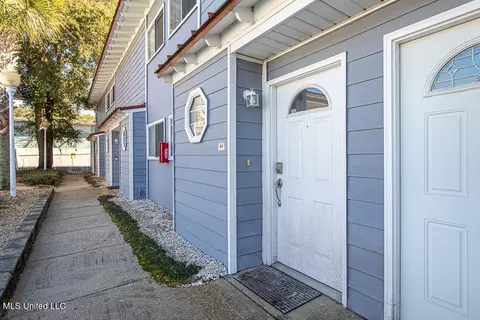 1664 Beach Blvd #63, Biloxi, MS 39531