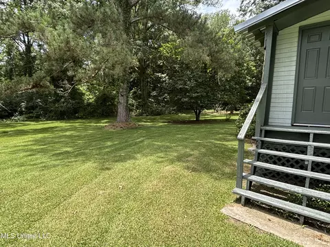 Exterior - 873 Smith Co Rd 142, Morton, MS 39117 photo 7 of 11
