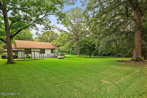 Exterior - 873 Smith Co Rd 142, Morton, MS 39117 photo 10 of 11