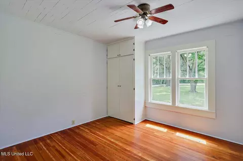 Bedroom - 873 Smith Co Rd 142, Morton, MS 39117 photo 1 of 6
