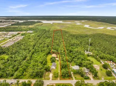 501 E North St, Pass Christian, MS 39571