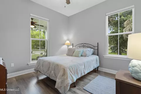 Bedroom - 121 E Fourth St, Long Beach, MS 39560 photo 3 of 3
