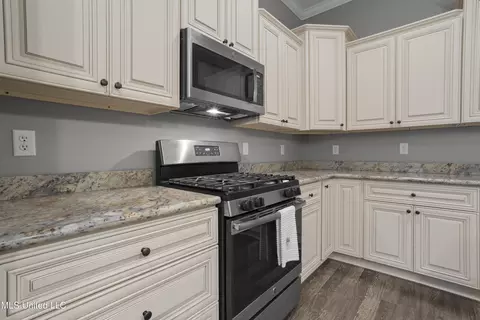 Kitchen - 121 E Fourth St, Long Beach, MS 39560 photo 3 of 4