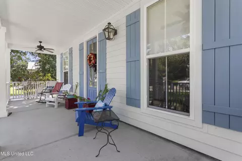 Exterior - 121 E Fourth St, Long Beach, MS 39560 photo 12 of 12
