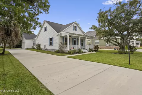 Exterior - 121 E Fourth St, Long Beach, MS 39560 photo 1 of 12