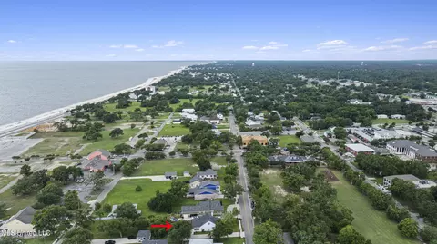 View/Area - 121 E Fourth St, Long Beach, MS 39560 photo 4 of 4