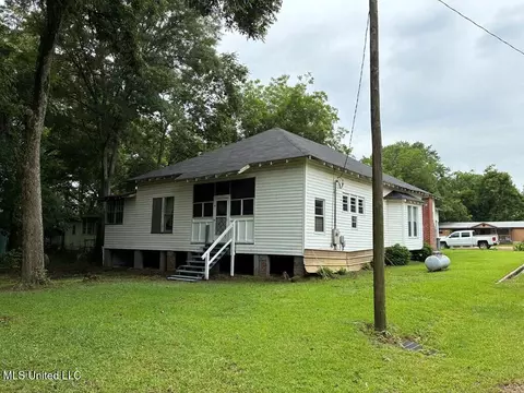 182 Main St, Bude, MS 39630 photo 3