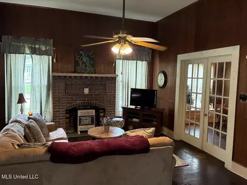 182 Main St, Bude, MS 39630 photo 5