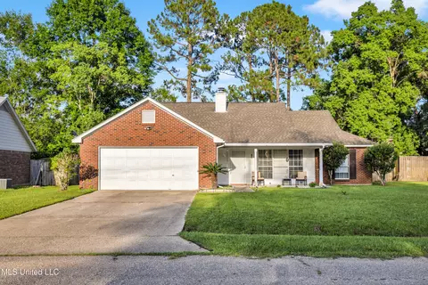 2212 Starfish Rd, Gautier, MS 39553