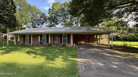 211 Boyd St, Ridgeland, MS 39157