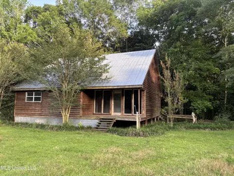 594 Homer Ladner Rd, Poplarville, MS 39470