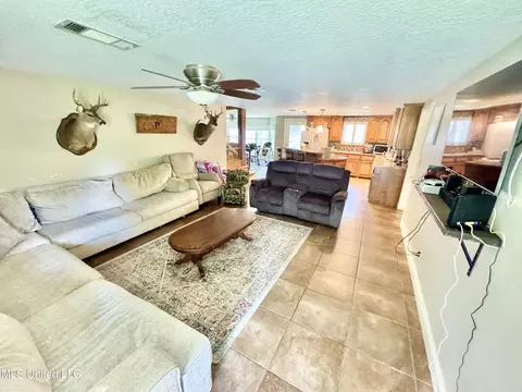Living - 1104 Highway 513, Enterprise, MS 39330 photo 1 of 2
