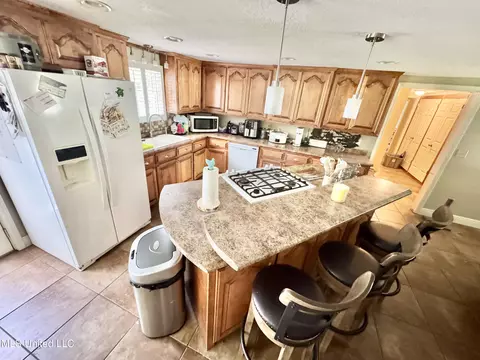 Kitchen - 1104 Highway 513, Enterprise, MS 39330 photo 1 of 2