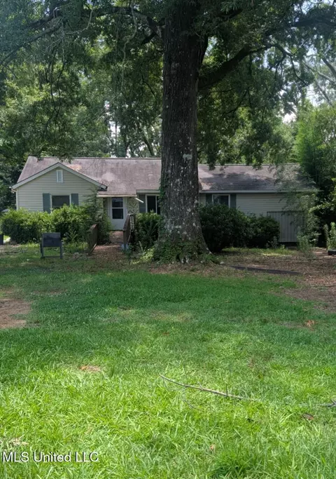 249 Woody Dr, Jackson, MS 39212