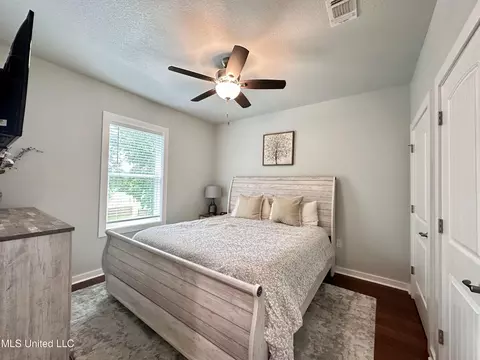 Bedroom - 216 West Ave, Long Beach, MS 39560 photo 2 of 4