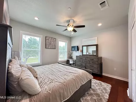 Bedroom - 216 West Ave, Long Beach, MS 39560 photo 3 of 4