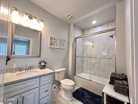 Bath - 216 West Ave, Long Beach, MS 39560 photo 2 of 2