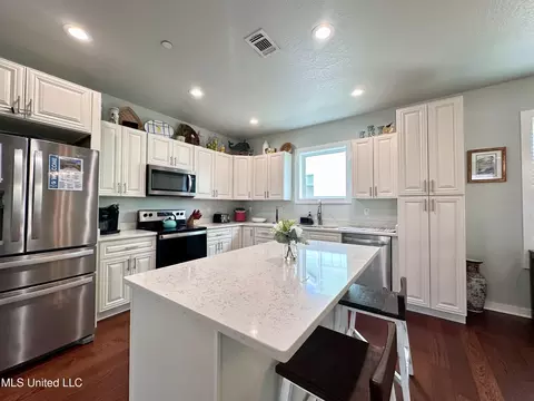 Kitchen - 216 West Ave, Long Beach, MS 39560 photo 2 of 3