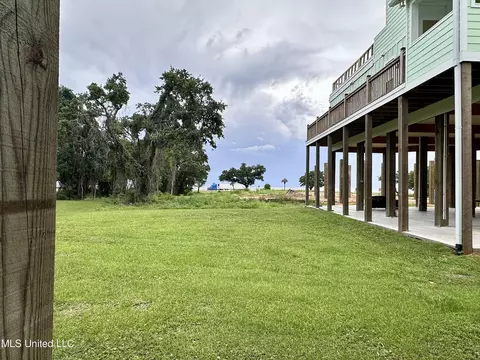 Exterior - 216 West Ave, Long Beach, MS 39560 photo 5 of 8