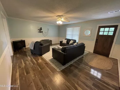 137 Phil Ln, Sardis, MS 38666 photo 3