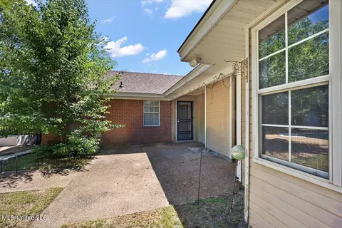 505 Golden Eagle Dr, Byram, MS 39272 photo 24