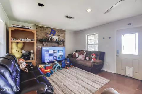 Living - 4102 Rabby St, Moss Point, MS 39563 photo 1 of 1