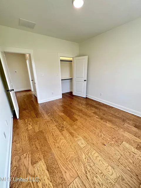 Bedroom - 626 Wells Dr, Hernando, MS 38632 photo 2 of 4