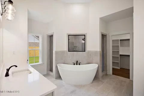Bath - 626 Wells Dr, Hernando, MS 38632 photo 1 of 7