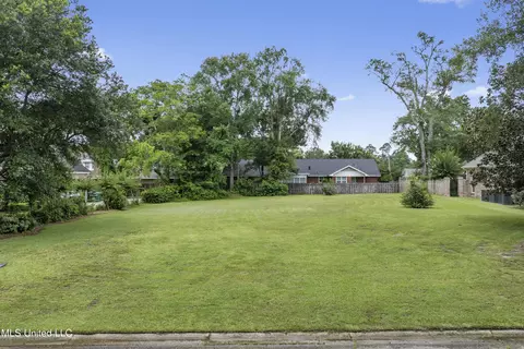 Lawrence Place, Gulfport, MS 39507