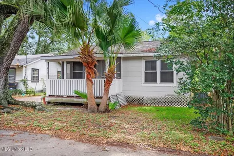 Exterior - 415 Dacey St, Biloxi, MS 39530 photo 3 of 3