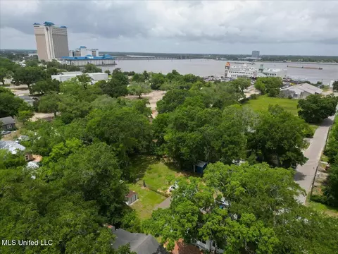 View/Area - 415 Dacey St, Biloxi, MS 39530 photo 1 of 1