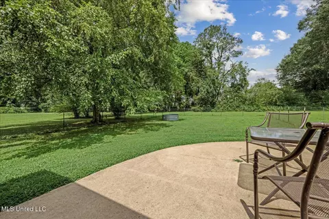 Exterior - 10470 Hunters Walk, Hernando, MS 38632 photo 3 of 10