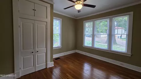 Bedroom - 908 Madison St, Jackson, MS 39202 photo 5 of 9
