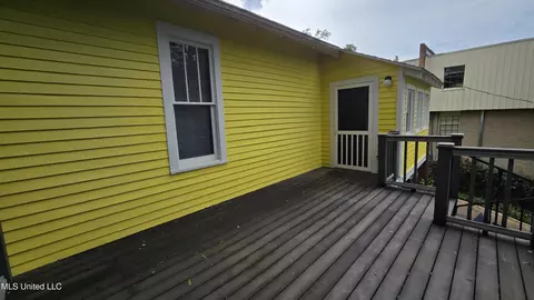 Exterior - 908 Madison St, Jackson, MS 39202 photo 21 of 23