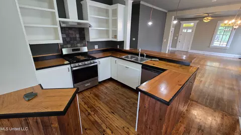 Other - 908 Madison St, Jackson, MS 39202 photo 9 of 18